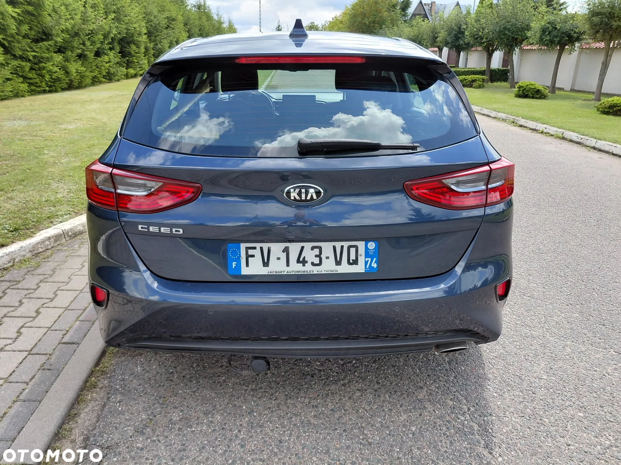 Kia Ceed - 8