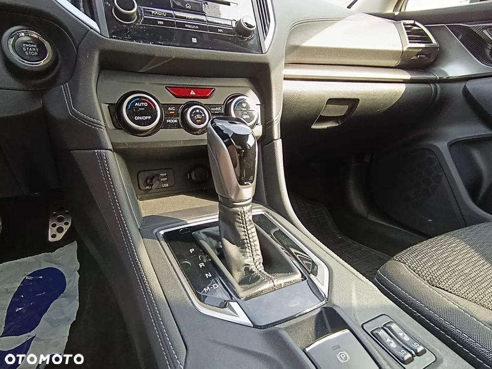 Subaru Impreza 2.0i Exclusive (EyeSight) Lineartronic - 21