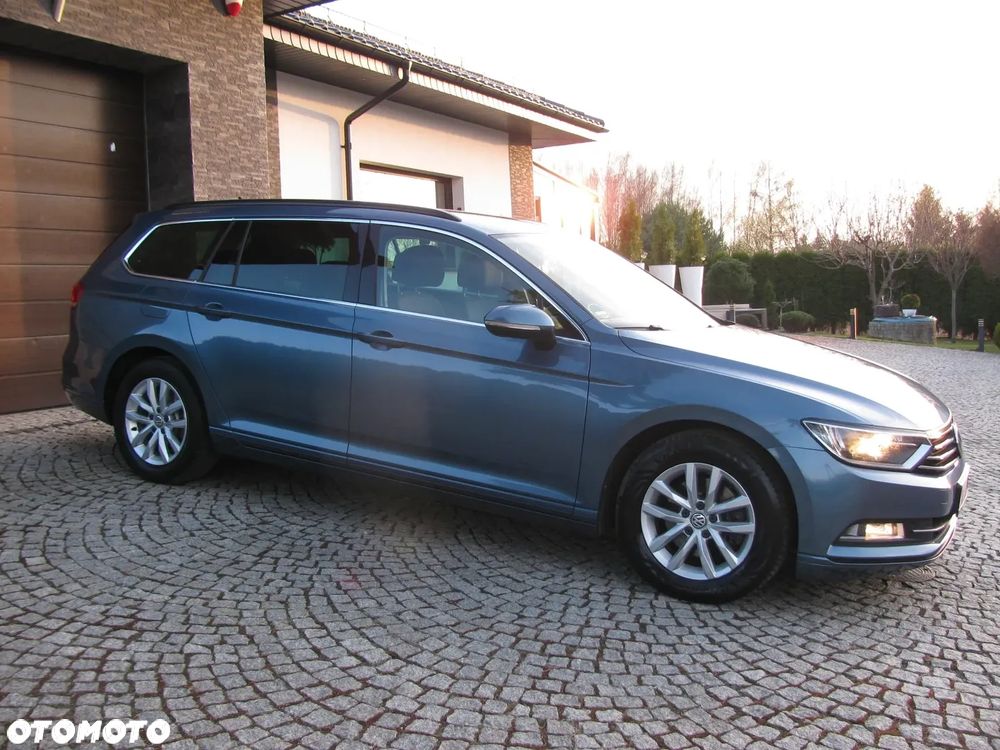 Volkswagen Passat 2.0 TDI SCR DSG Comfortline - 8