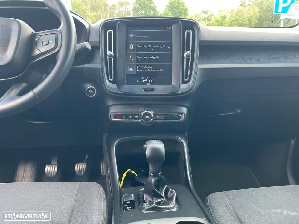 Volvo XC 40 2.0 D3 - 20