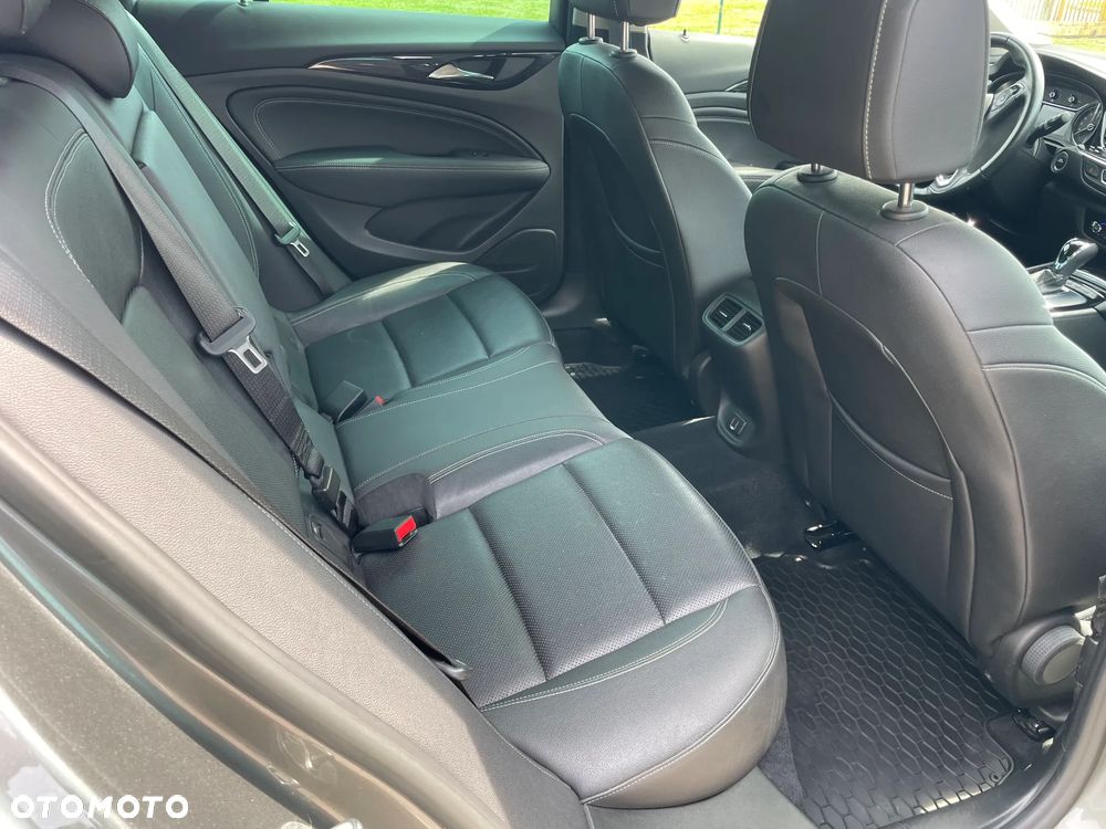Opel Insignia 2.0 CDTI Exclusive S&S - 17