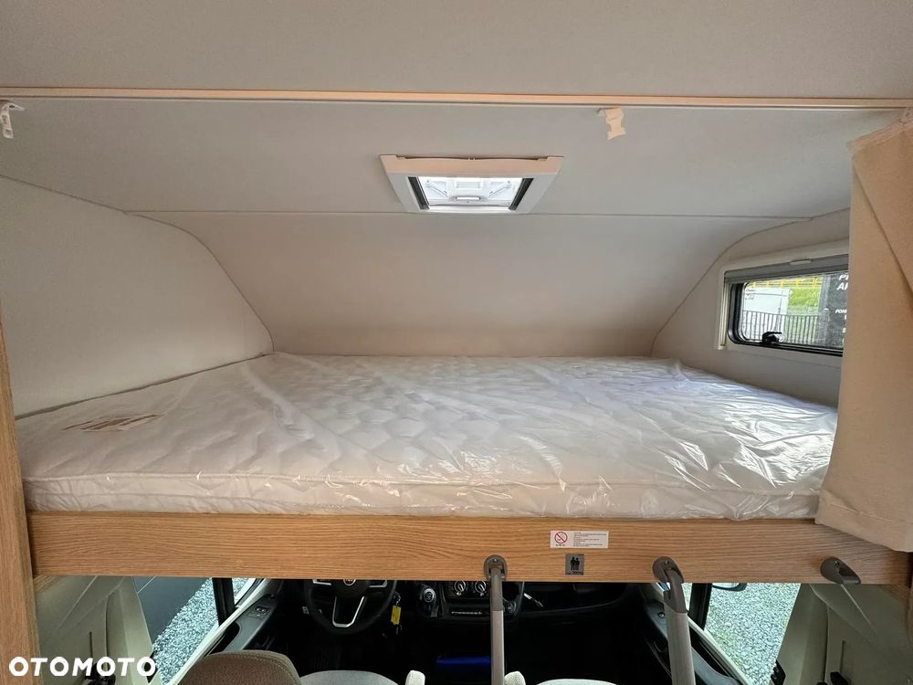 LMC Tourer A690 - 14