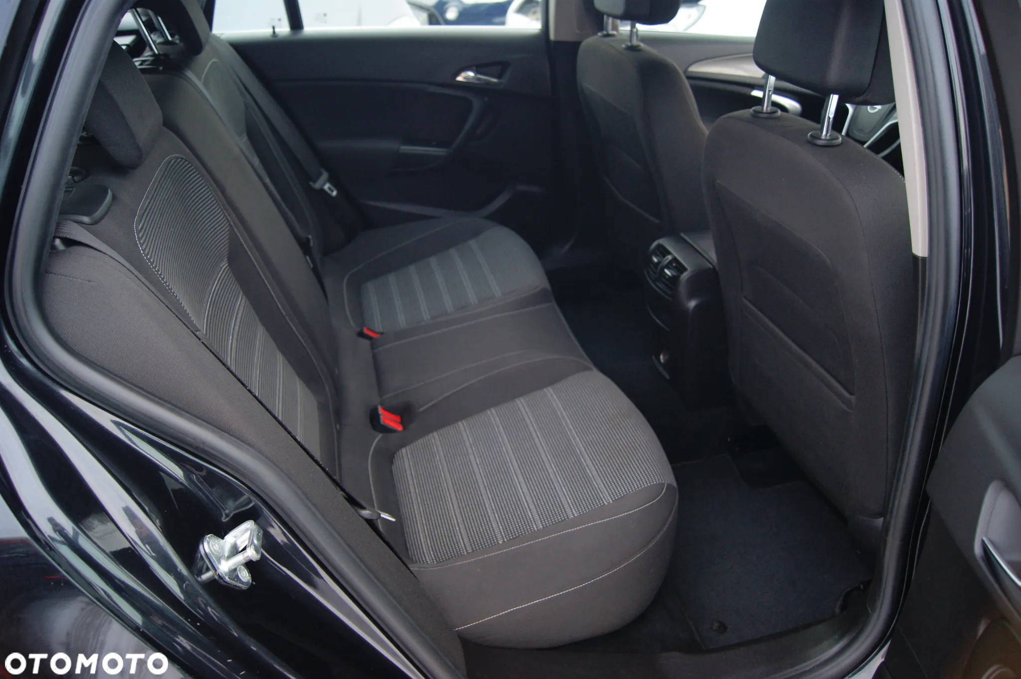 Opel Insignia 2.0 CDTI ecoFLEX Start/Stop Business Edition - 23