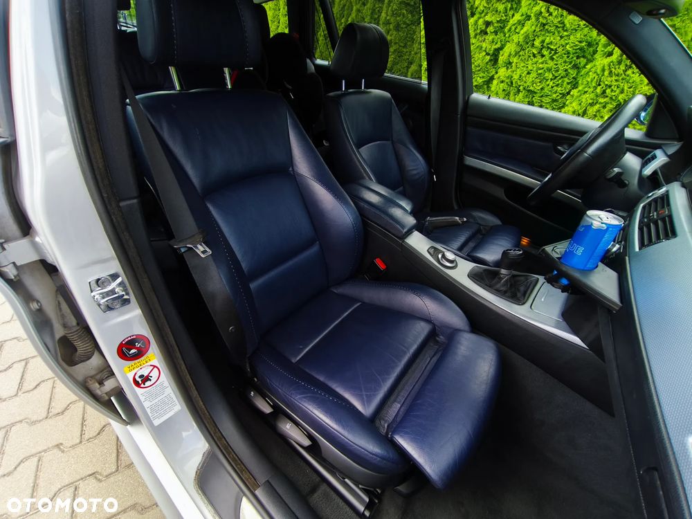BMW Seria 3 330d - 28