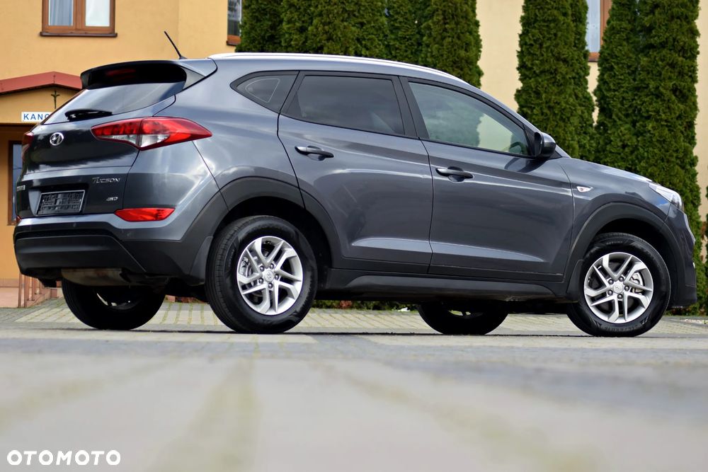 Hyundai Tucson 2.0 CRDI 4WD Automatik Premium - 27