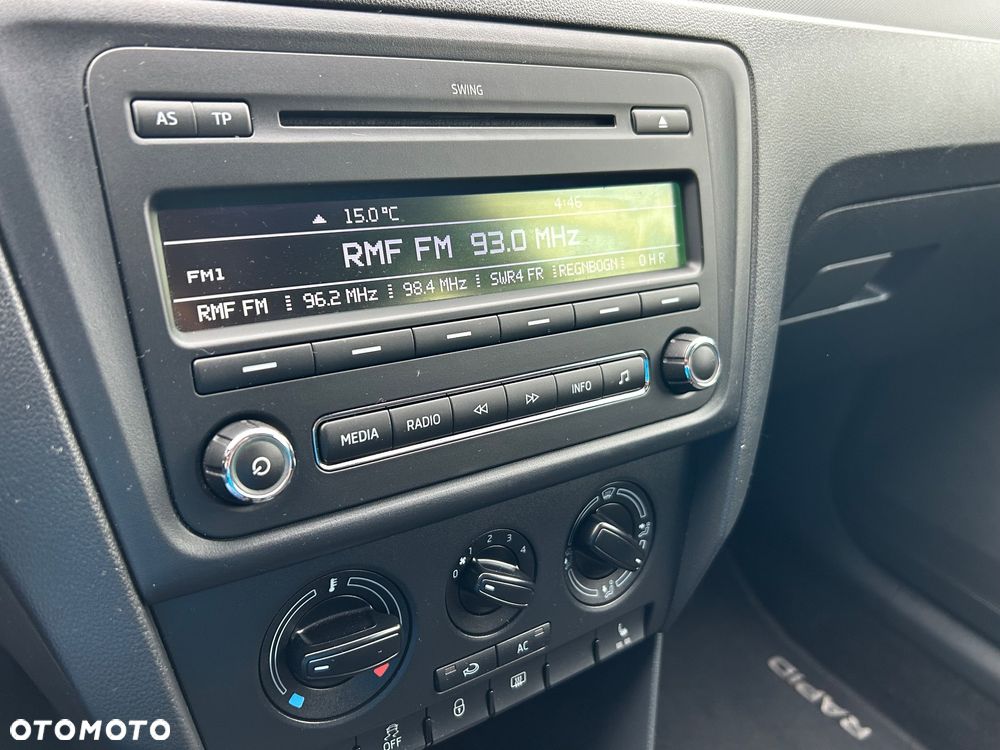 Skoda RAPID 1.2 TSI Ambition - 22
