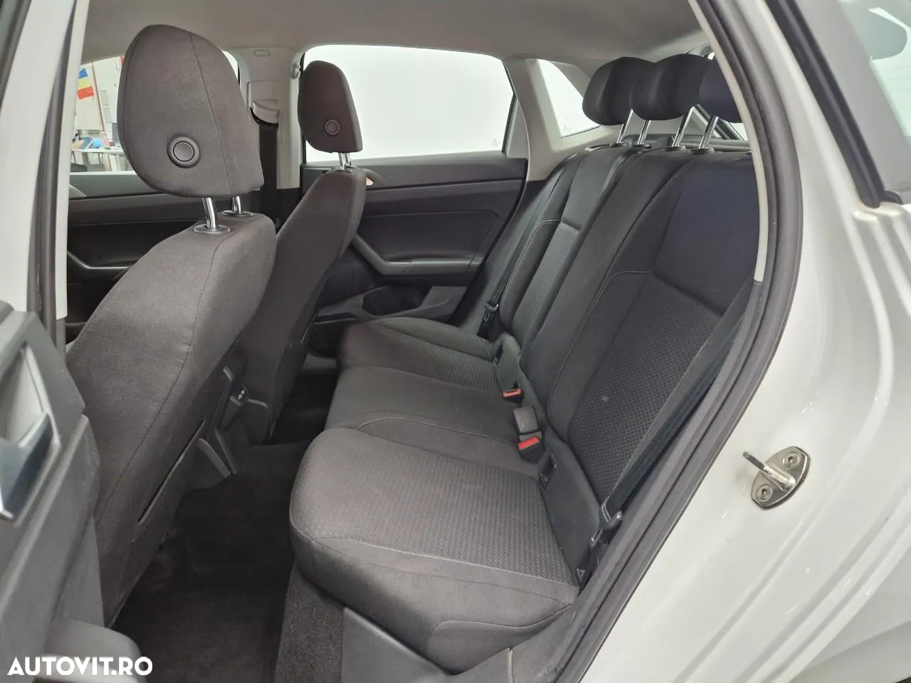 Volkswagen Polo 1.6 TDI Comfortline - 3