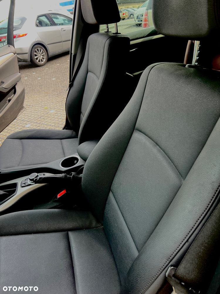 BMW X1 sDrive18d - 8