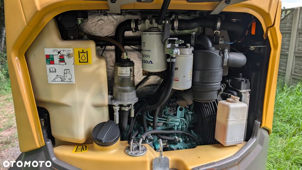 Volvo ECR25D - 12