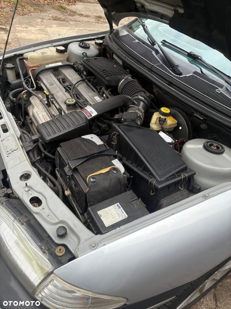 Ford Mondeo - 4