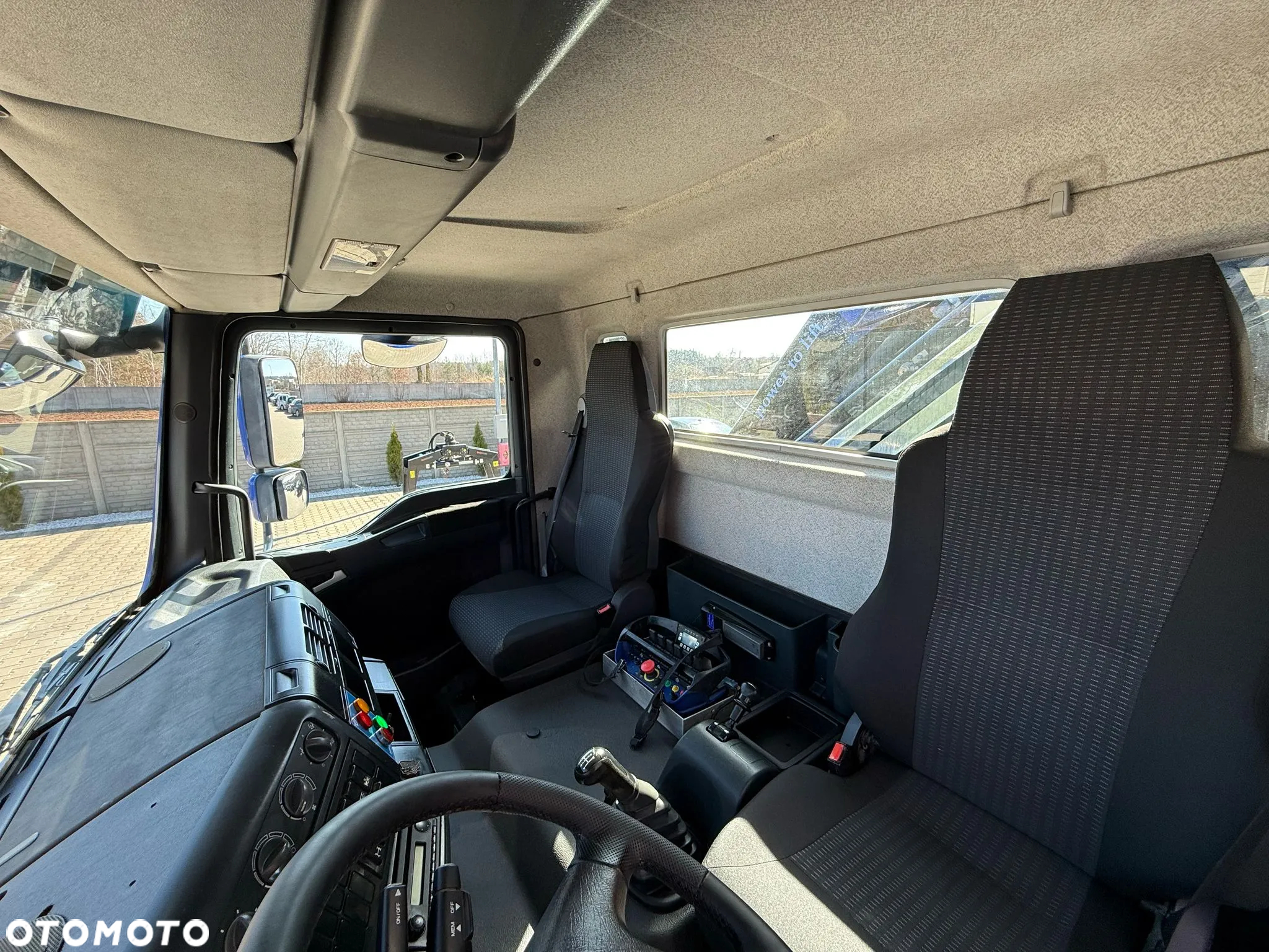 MAN TGM TGL TGS 18.250 // E5 //  wywrotka // skrzynia // HDS HMF z pilotem // 4x2 // budowlanka // kiper wywrot żuraw dzwig kran crane - 37