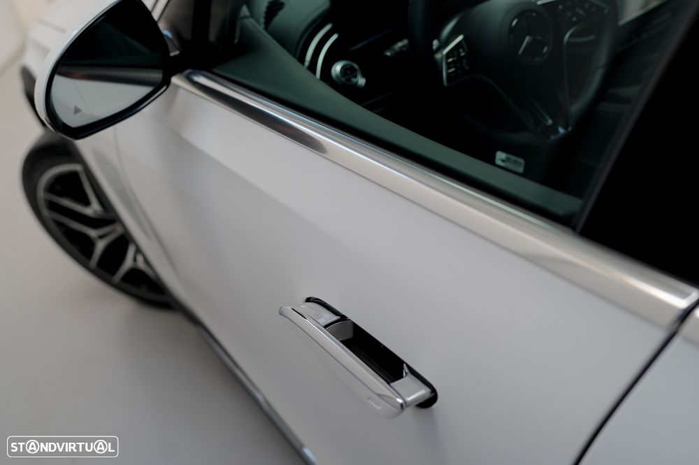 Mercedes-Benz E 300 de 4Matic All-Terrain - 16