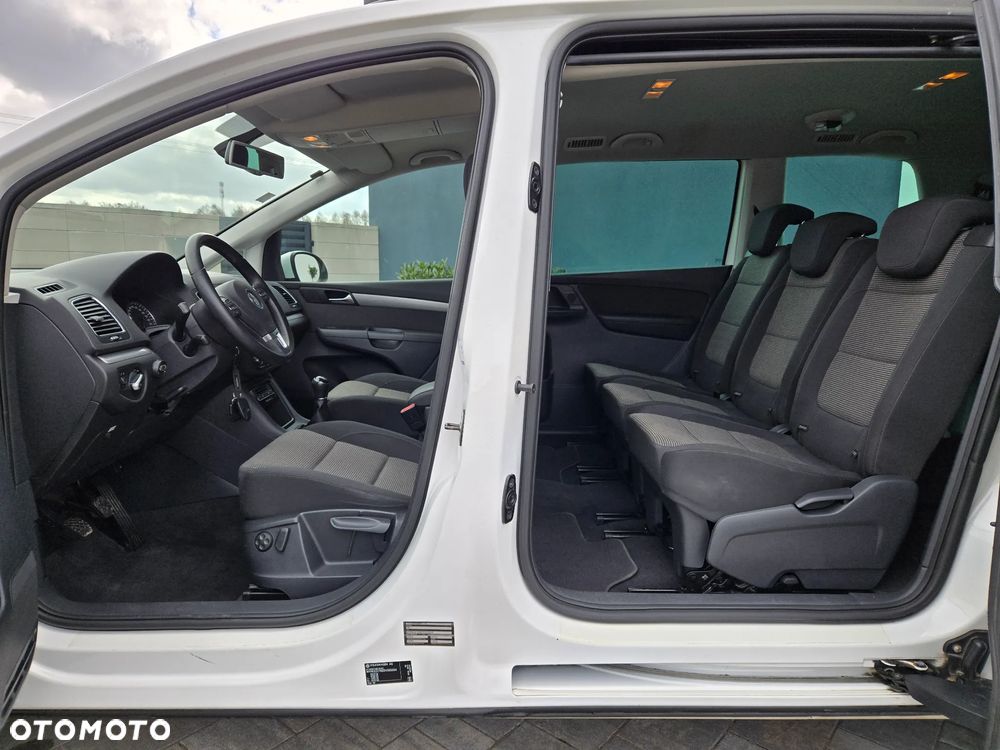 Volkswagen Sharan 2.0 TDI BlueMotion Technology Highline - 25