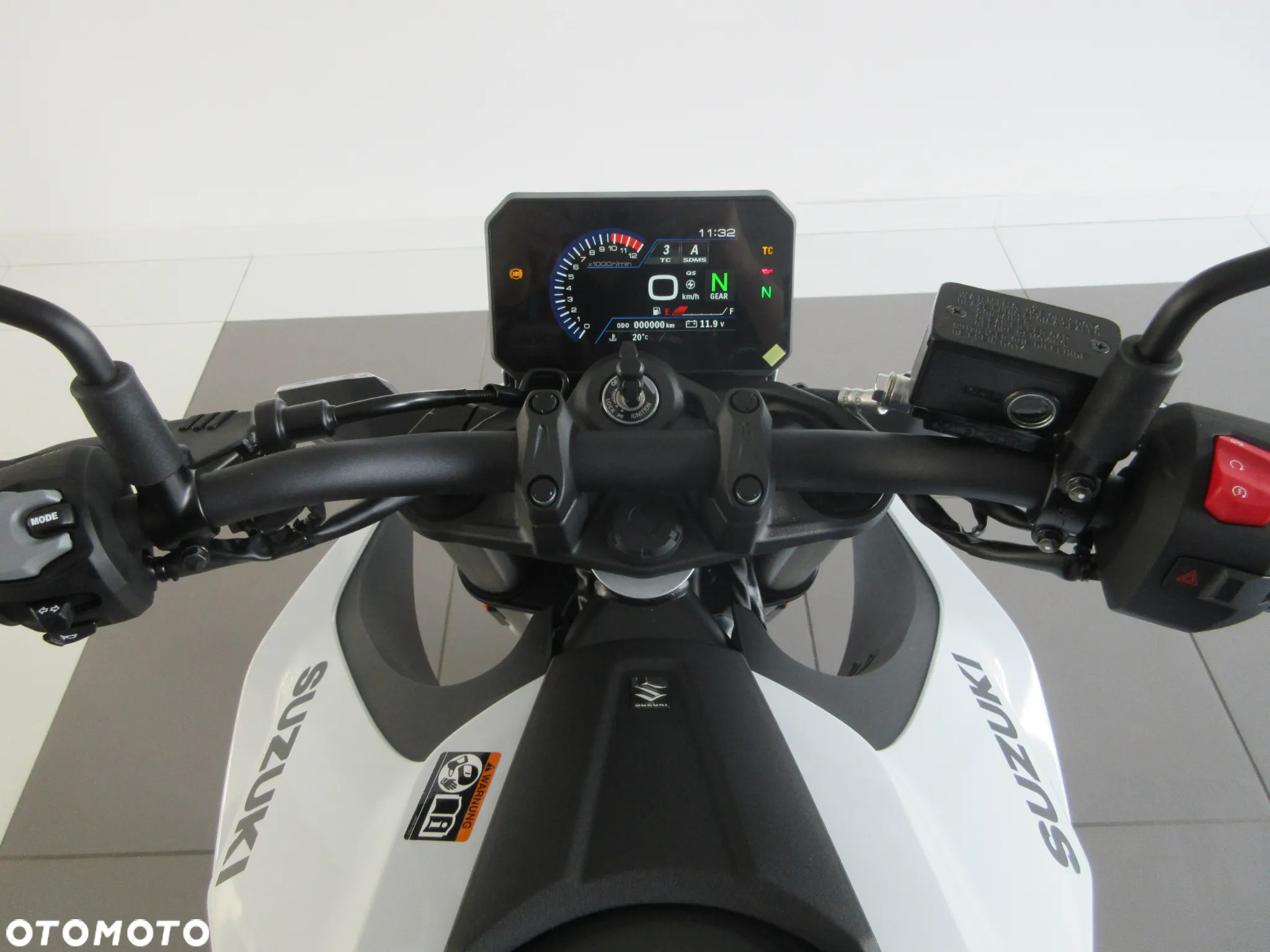 Suzuki GSX - 7