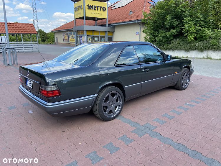 Mercedes-Benz Klasa E - 19