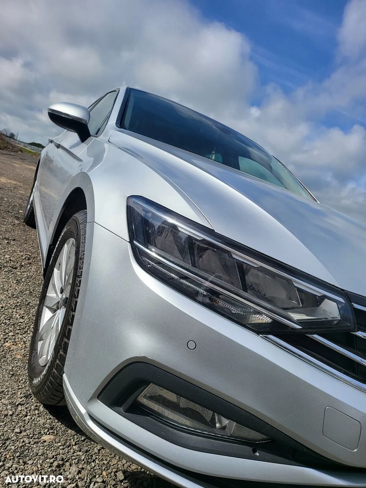 Volkswagen Passat - 12