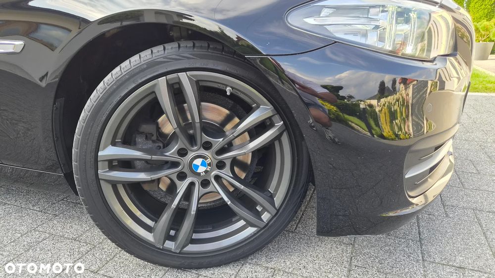 BMW Seria 5 520d - 33