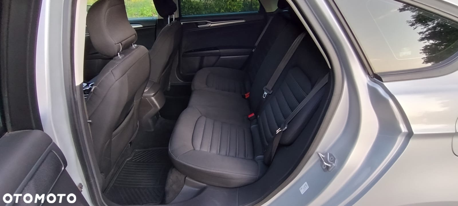 Ford Mondeo 2.0 TDCi Ambiente - 9