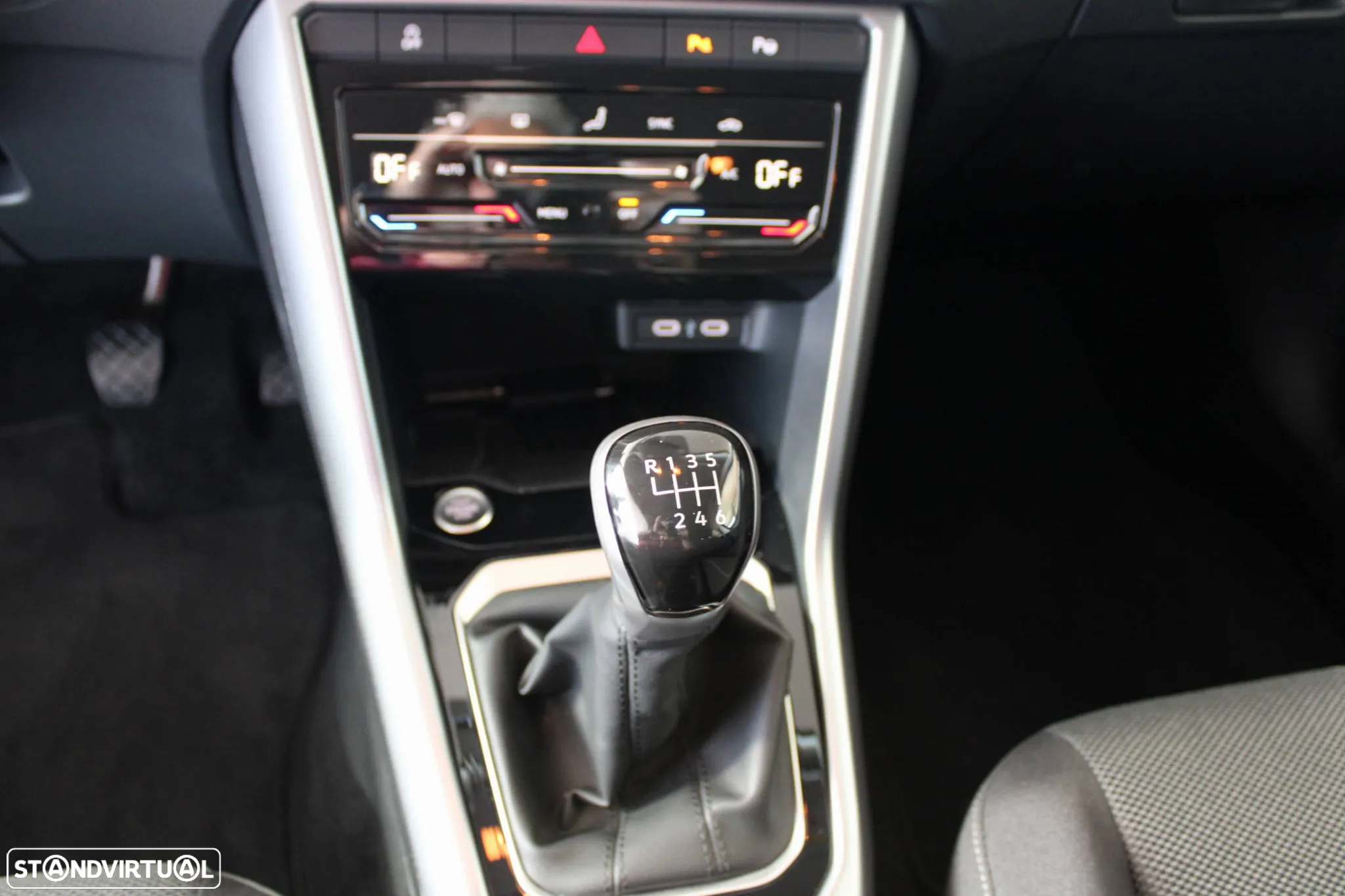 VW T-Roc 1.0 TSI Urban - 14