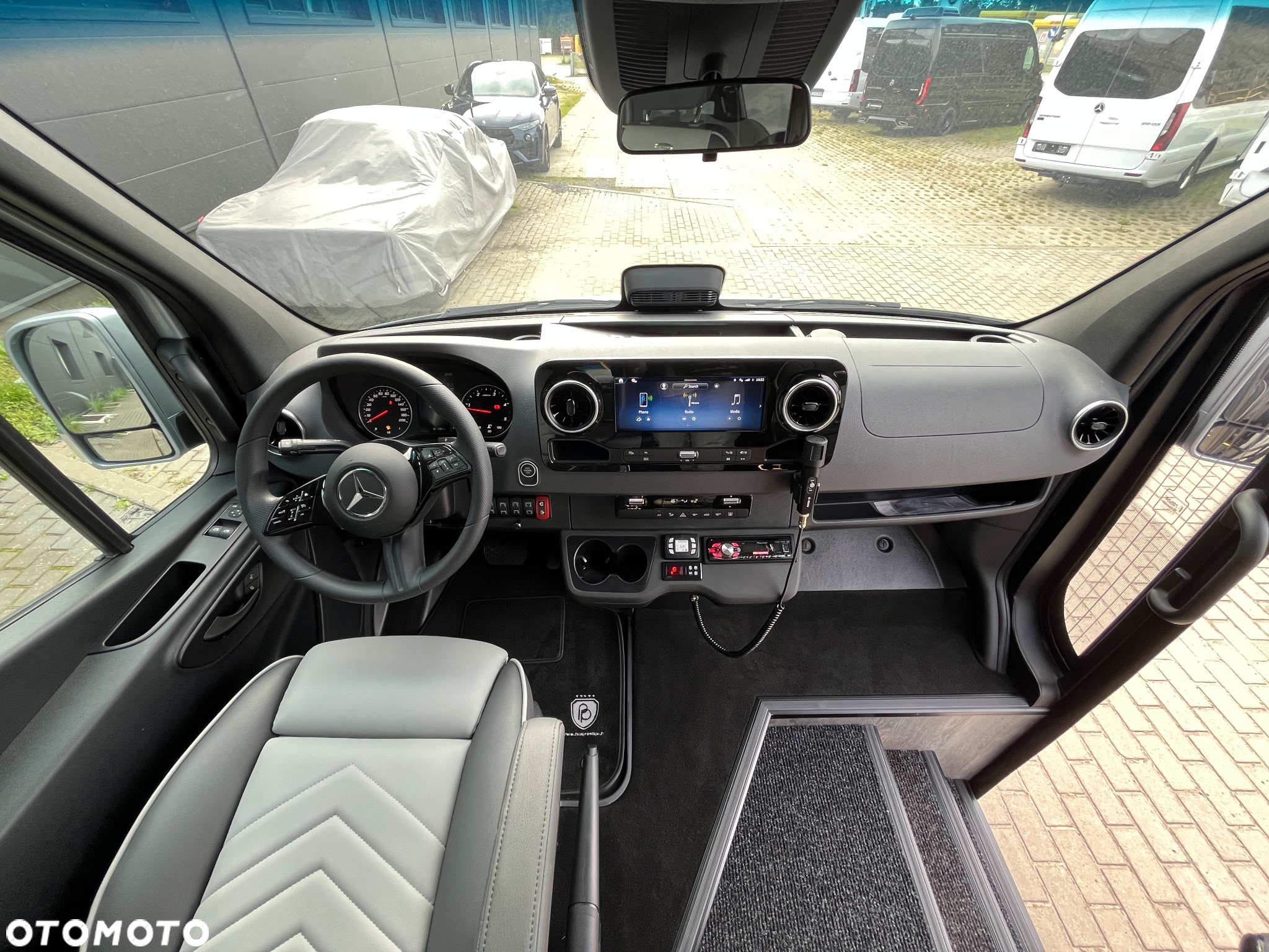Mercedes-Benz Sprinter 519 - 23