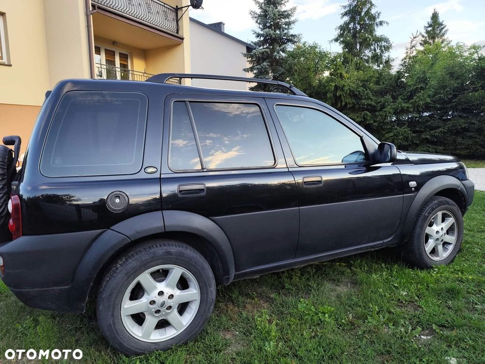 Land Rover Freelander 2004 photo 2