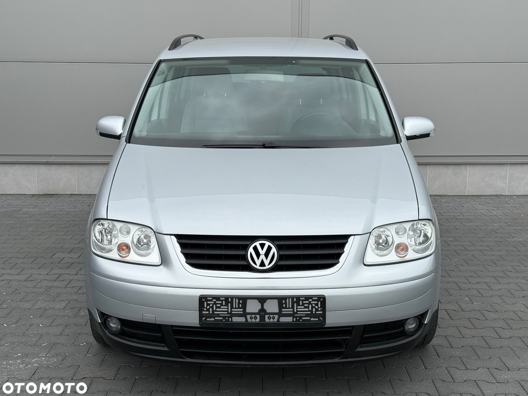 Volkswagen Touran - 2