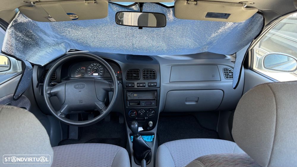 Kia Rio Sedan 1.3 LS - 6