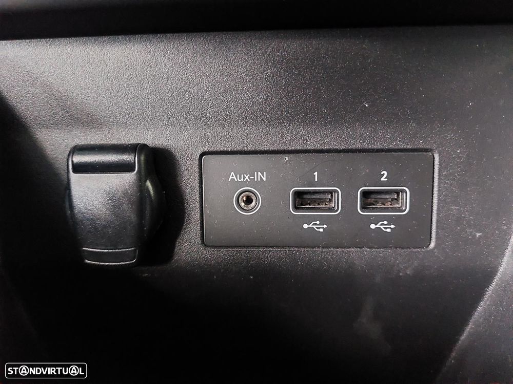 Renault Clio 1.0 TCe Evolution Bi-Fuel - 32