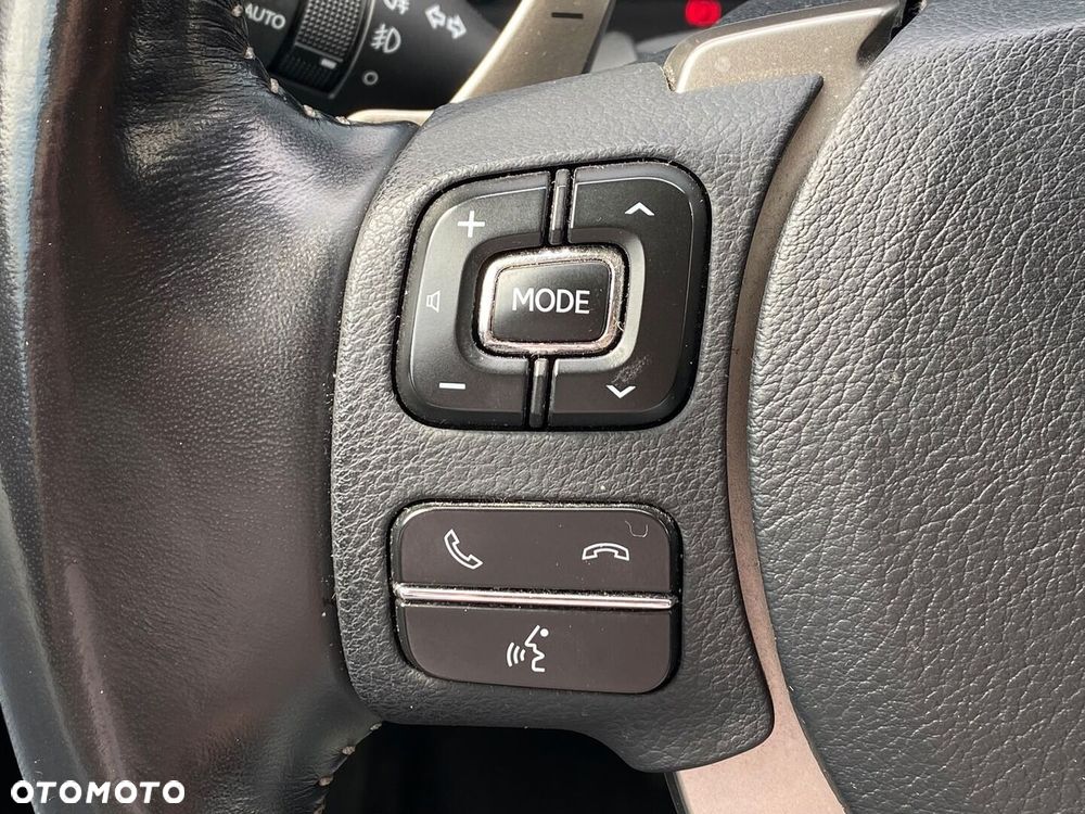 Lexus NX 300h Business Edition AWD - 25