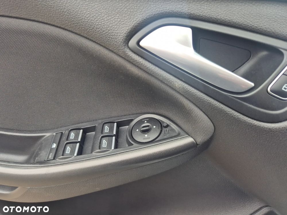 Ford Focus 1.0 EcoBoost Start-Stopp-System SYNC Edition - 17