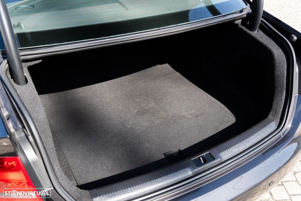 Audi A4 2.0 TDI Advance - 53