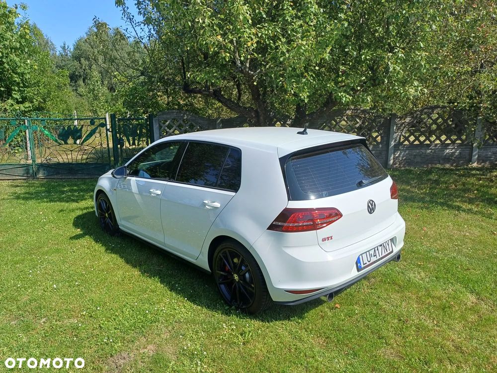 Volkswagen Golf 2.0 TSI GTI - 26