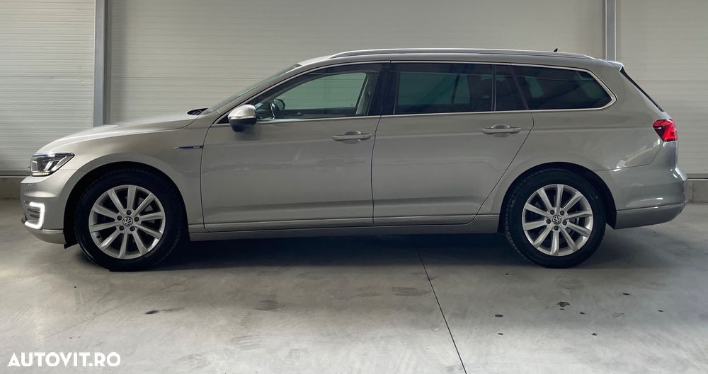 Volkswagen Passat - 5