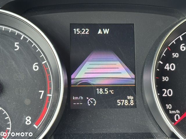 Volkswagen Golf - 18