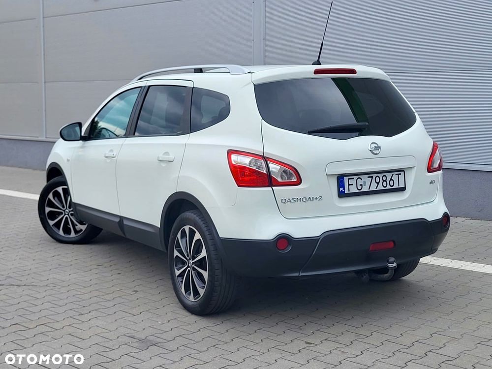 Nissan Qashqai+2 2.0 dCi DPF tekna - 11