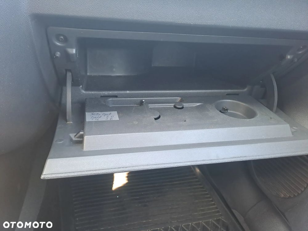 Opel Corsa - 22