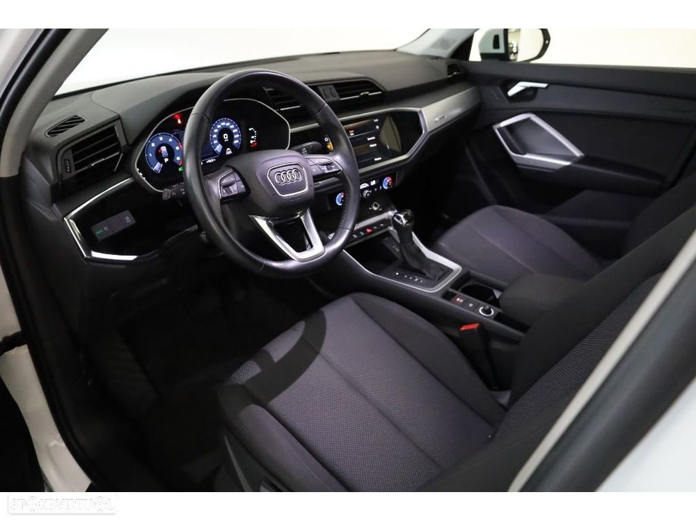 Audi Q3 35 TDI S tronic - 17