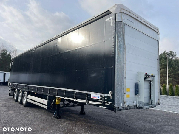 Schmitz Cargobull Firana Standard, Oś podnoszona