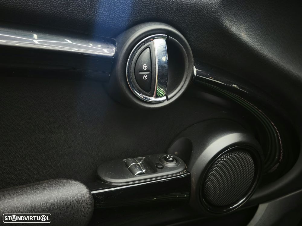 MINI 3 Portas John Cooper Works - 11