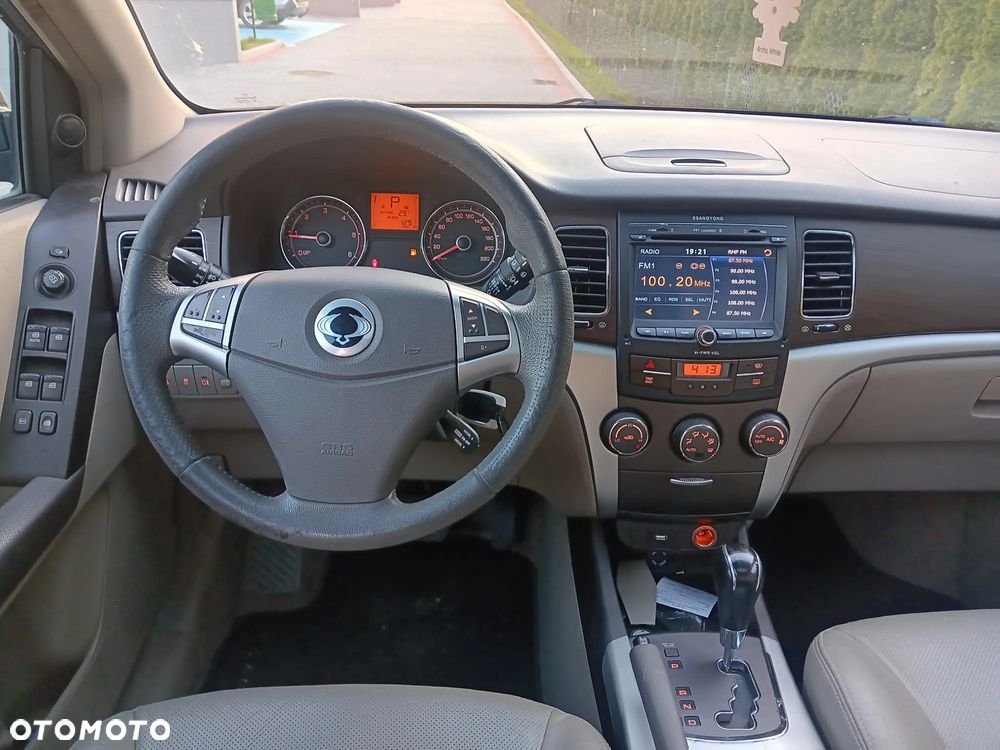 SsangYong/KGM Korando 2.0 E-XDi DPF 4WD Automatik Quartz - 23