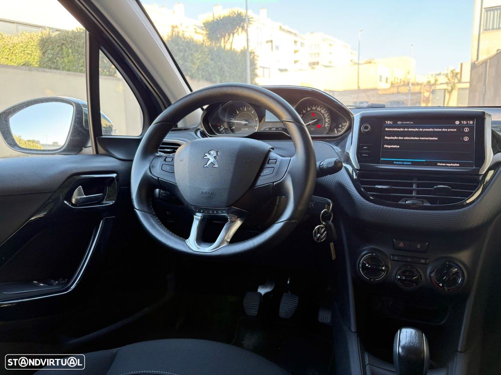 Peugeot 208 1.6 BlueHDi Style - 24