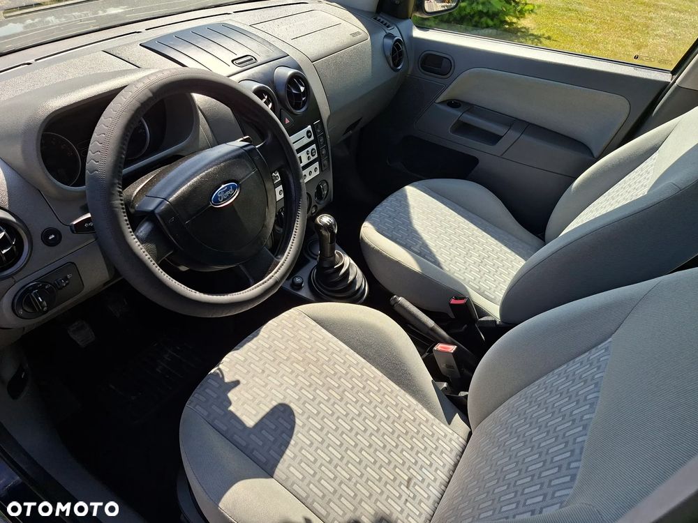 Ford Fusion 1.25 Fun - 18