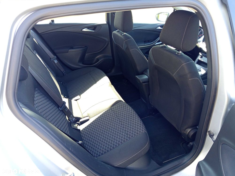 Opel Astra - 8