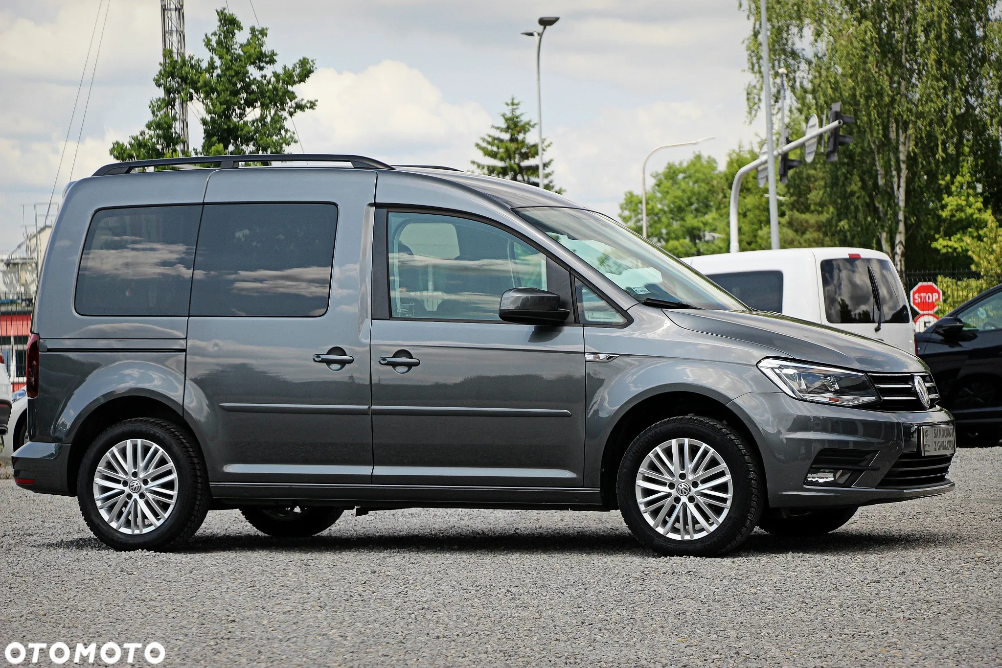 Volkswagen Caddy 2.0 TDI Comfortline DSG - 6