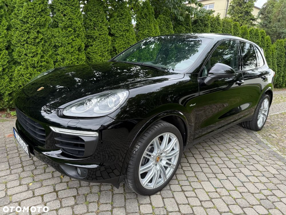 Porsche Cayenne - 2
