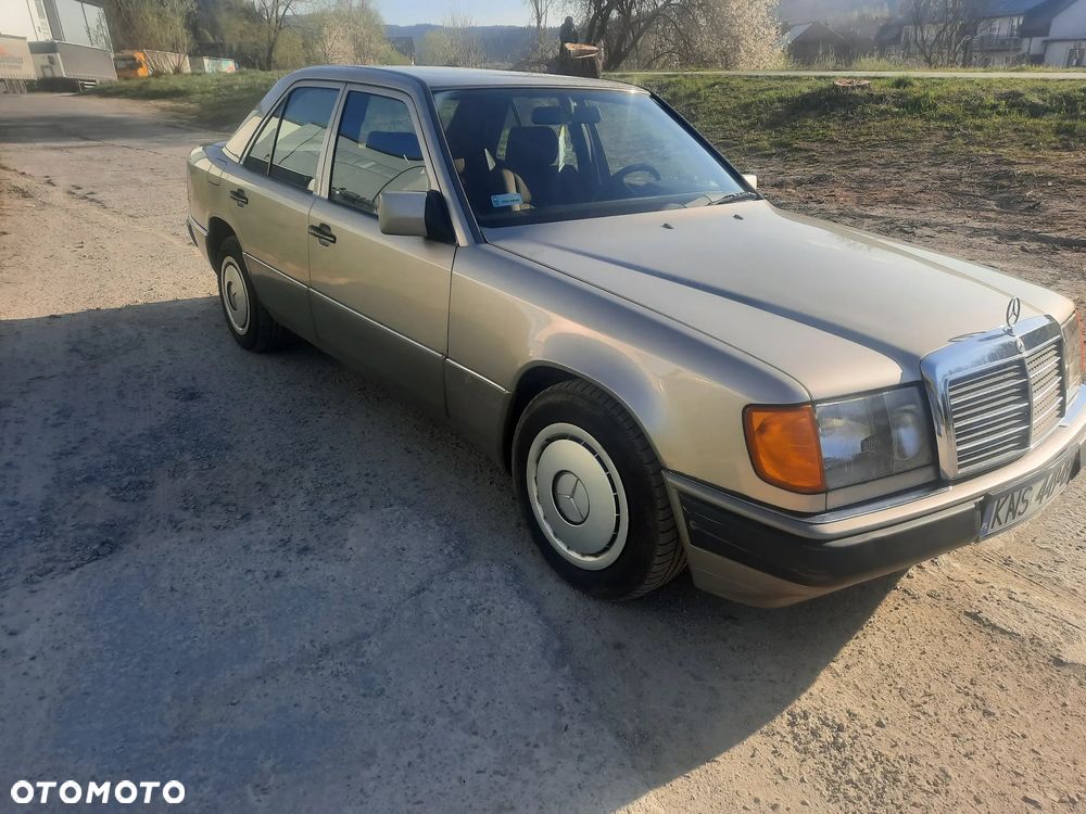 Mercedes-Benz W124 (1984-1993) - 1