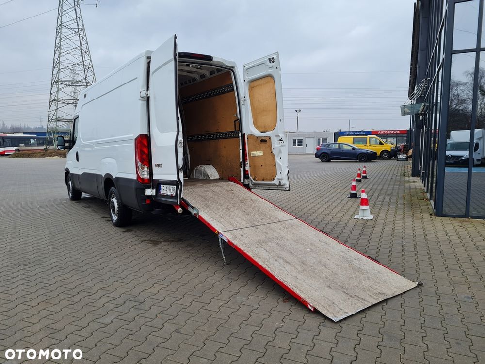 Iveco DAILY 35S17*L3H2​*AUTOMAT​*KLIMATYZACJA​*TEMPOMAT​* - 10