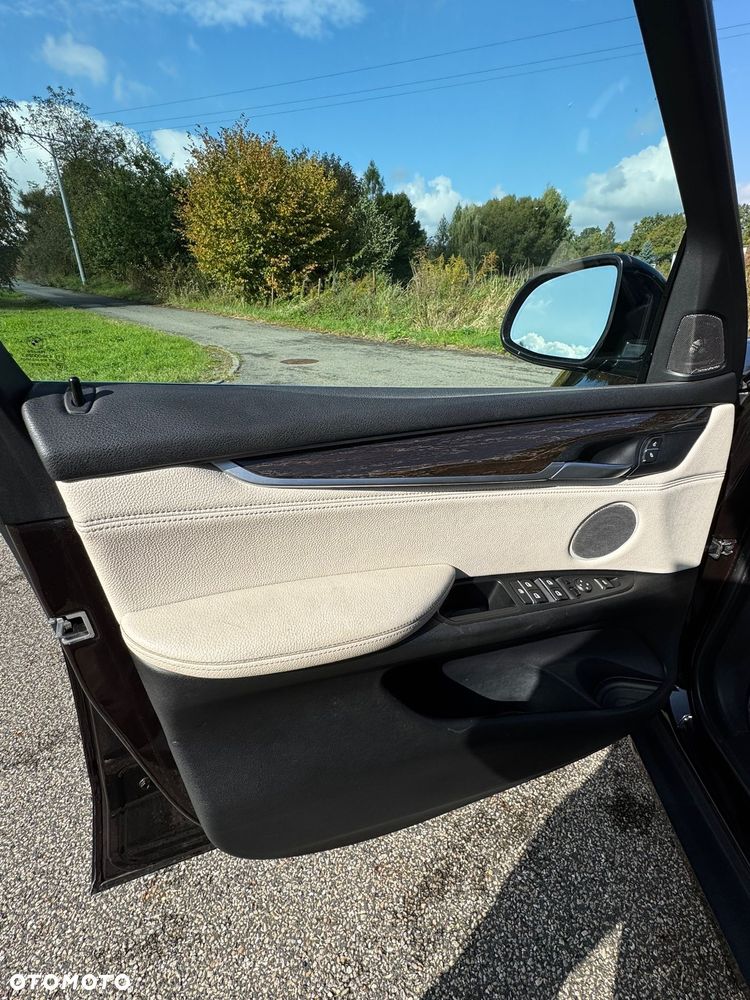 BMW X5 xDrive35i Sport-Aut - 30