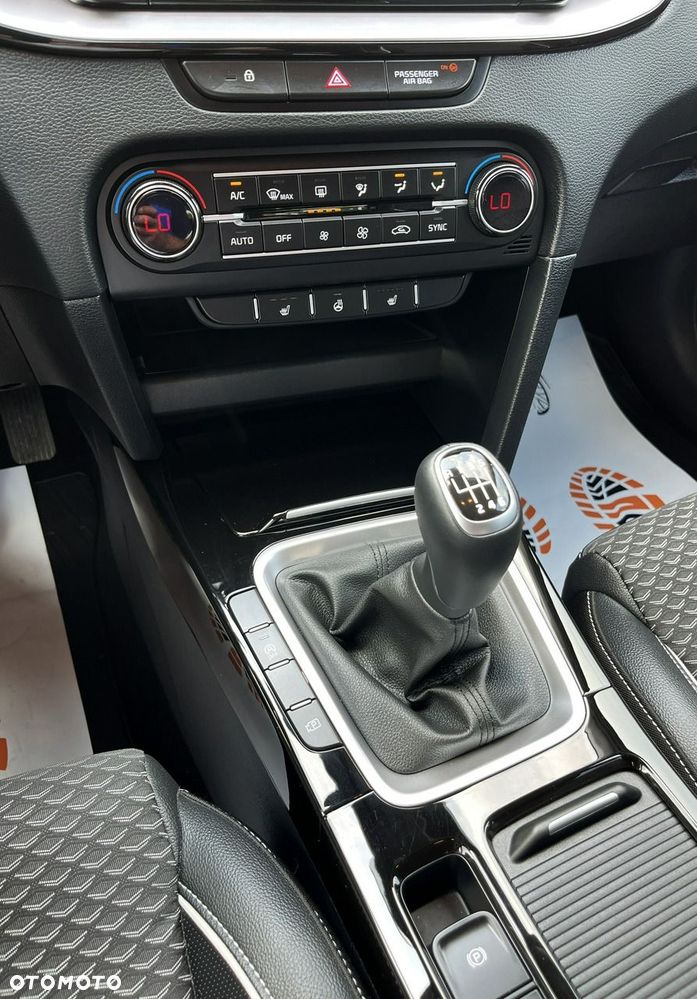 Kia XCeed 1.5 T-GDI M - 18
