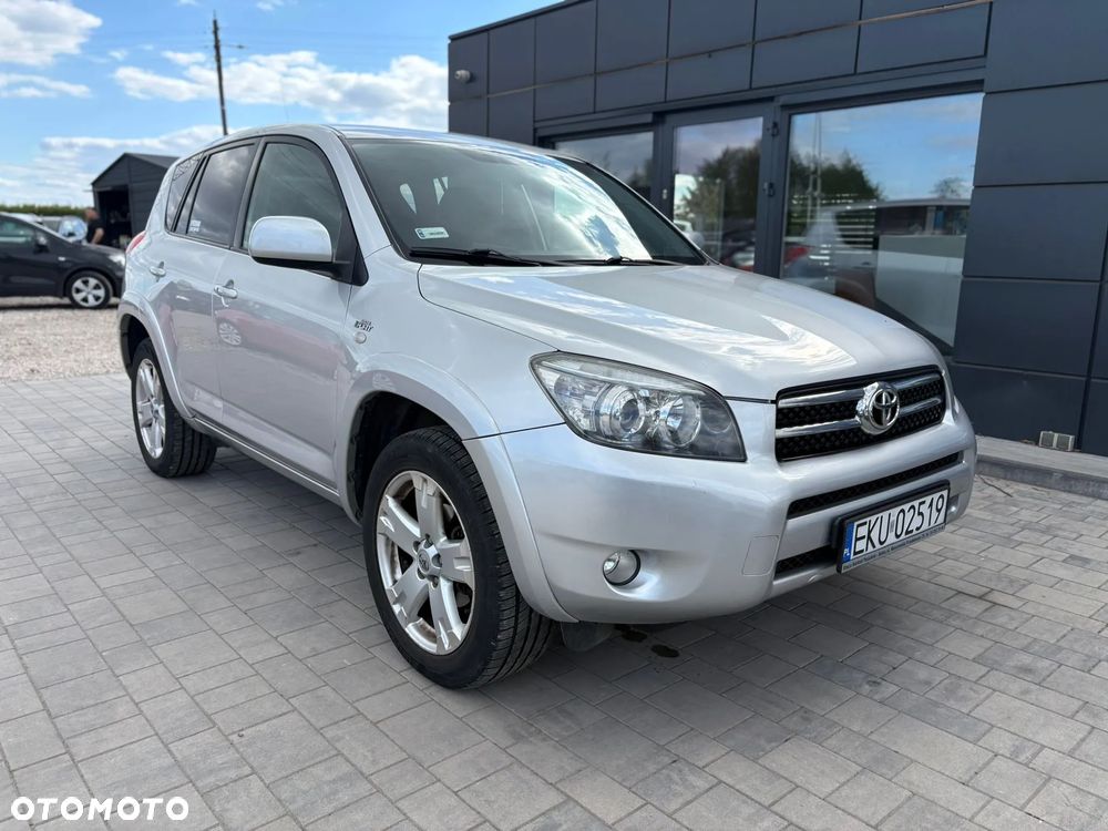Toyota RAV4 2.2 D-4D 4x2 - 1